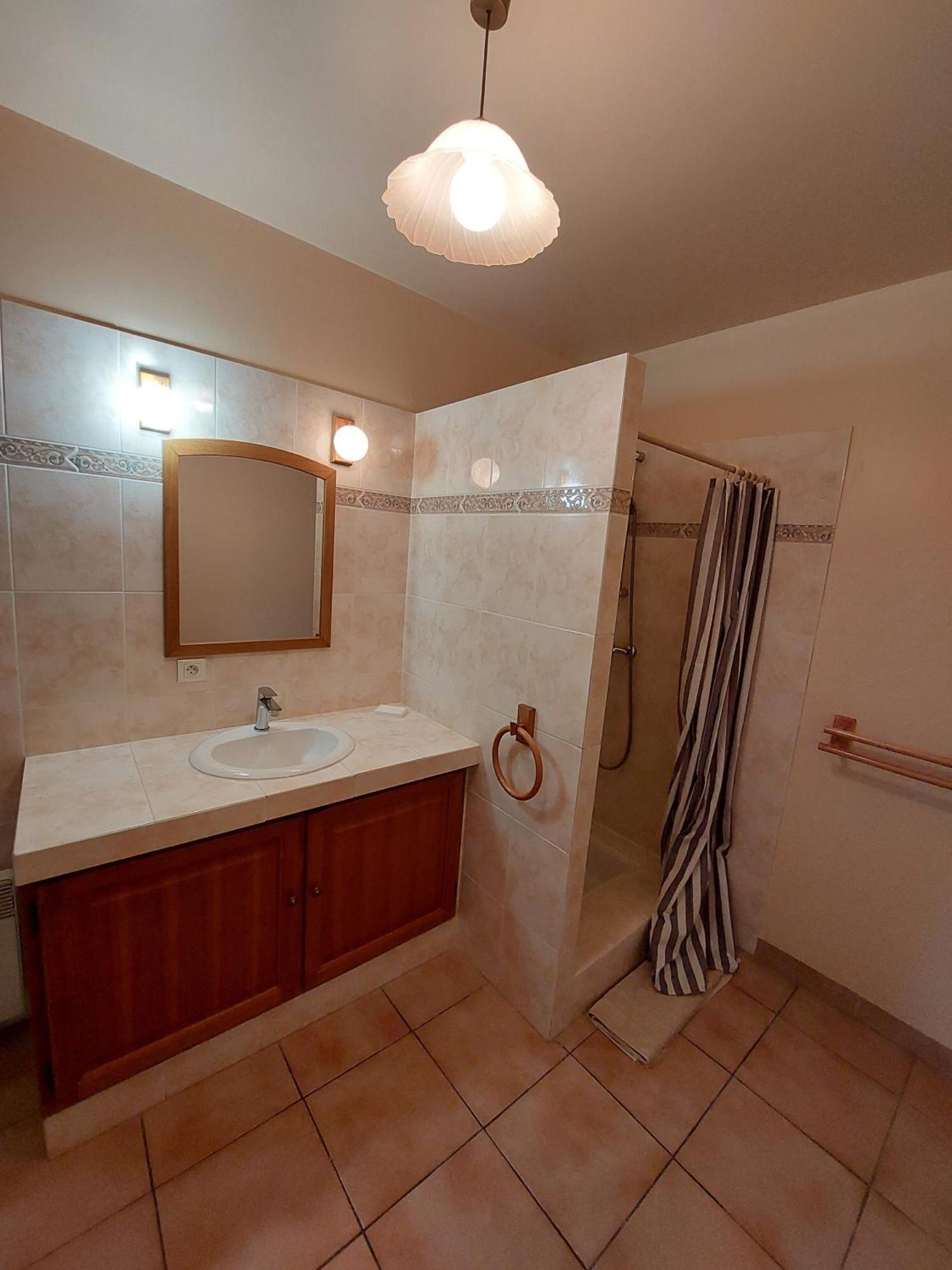 Mas Fontclaire - Sommieres Apartamento Exterior foto